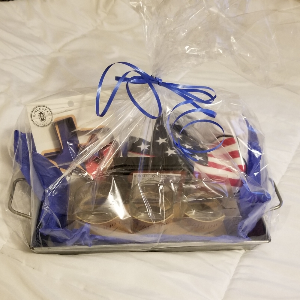 'Lone Star Darling' Gift Bundle. - Picture 2 of 4